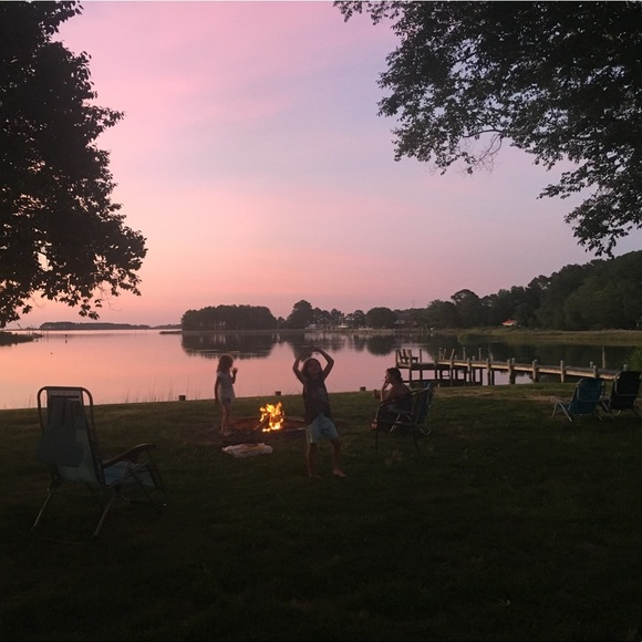 Meet Your Posher, Liz - Picture 8 of 8